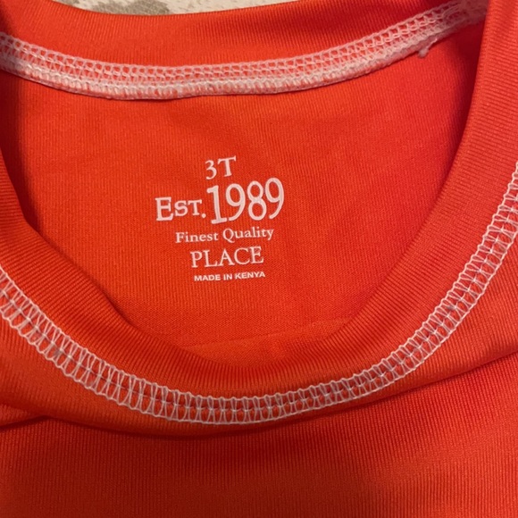 Rash Guard - Picture 2 of 2